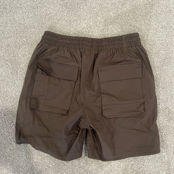 Club Paradise Cargo Shorts - Picture 2 of 5